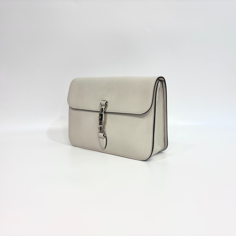 GUCCI牛皮白色插釦下蓋側背包362971-2