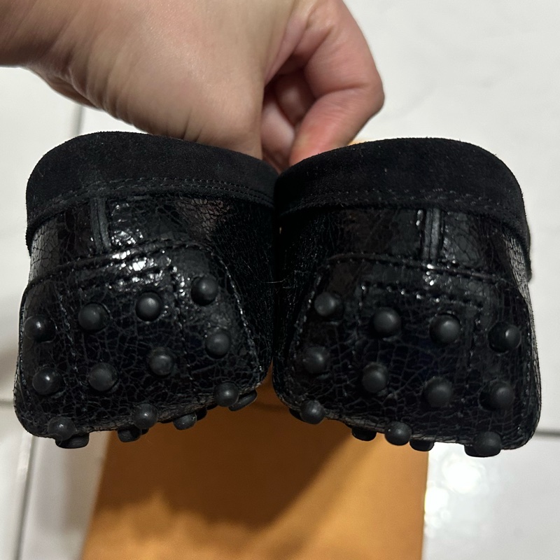 TOD’S 黑亮 豆豆鞋 尺寸37-6