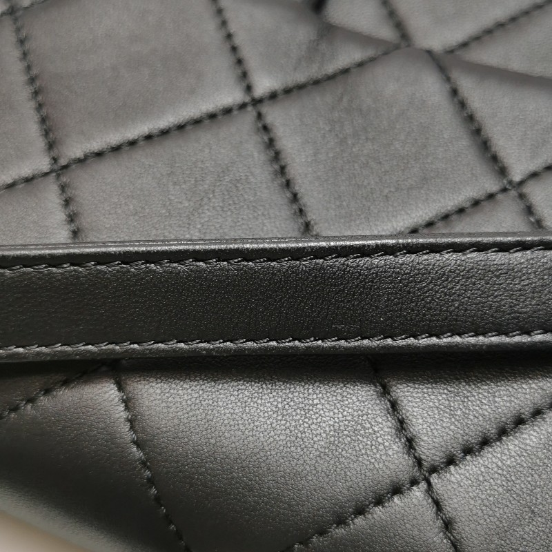 Chanel Classic Flap 季節限定款羊皮純色菱格絎縫雙C扣皮穿鏈單肩包斜挎包-10