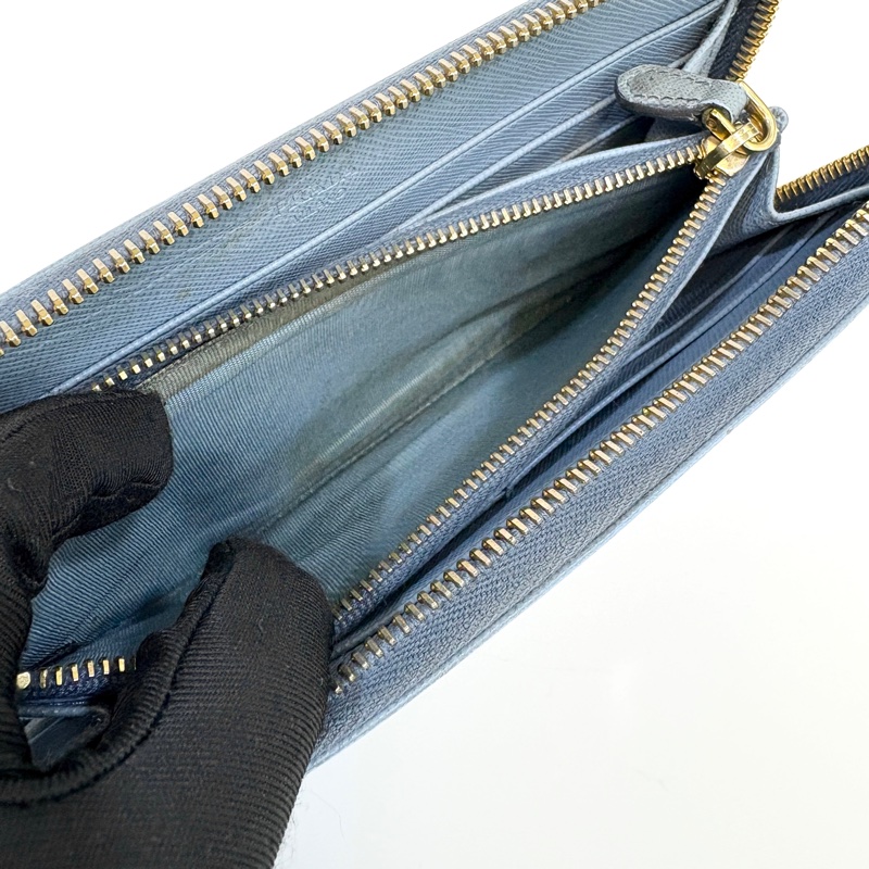 prada天藍色八卡ㄇ拉長夾-18