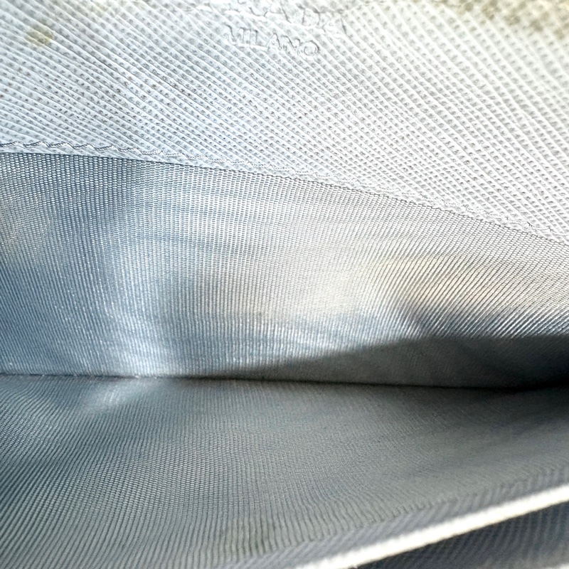 prada天藍色八卡ㄇ拉長夾-23