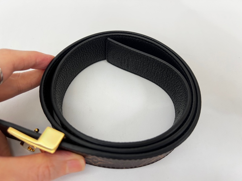 LV 原花黑牛皮金logo釦頭雙面皮帶M0565X-2