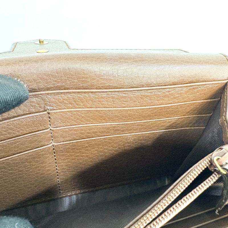 Gucci咖啡色牛皮GG logo下蓋釦式長夾400586-21