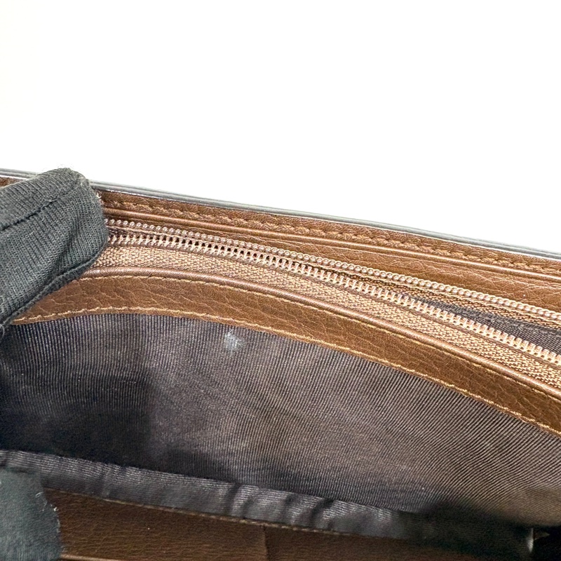 Gucci咖啡色牛皮GG logo下蓋釦式長夾400586-22