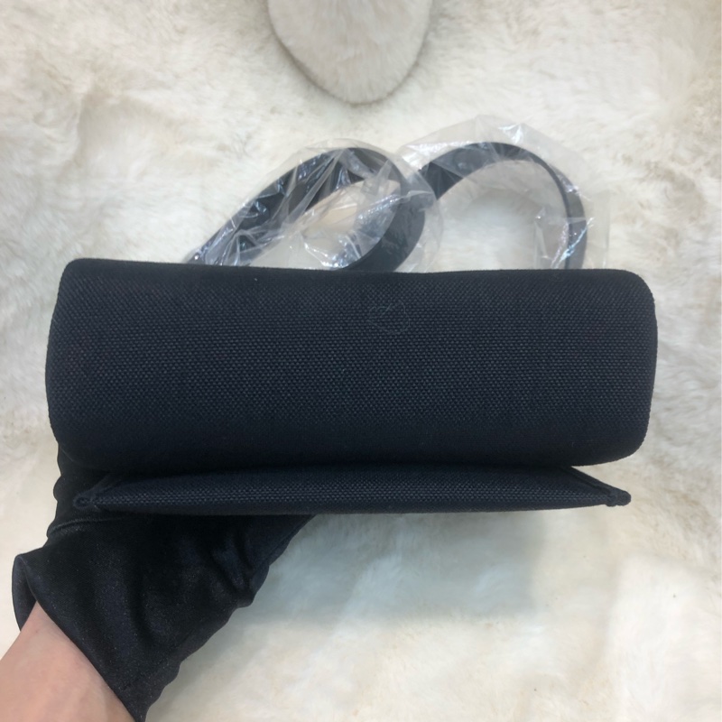 Hermes 黑色金扣Mini Herbag XB889-5