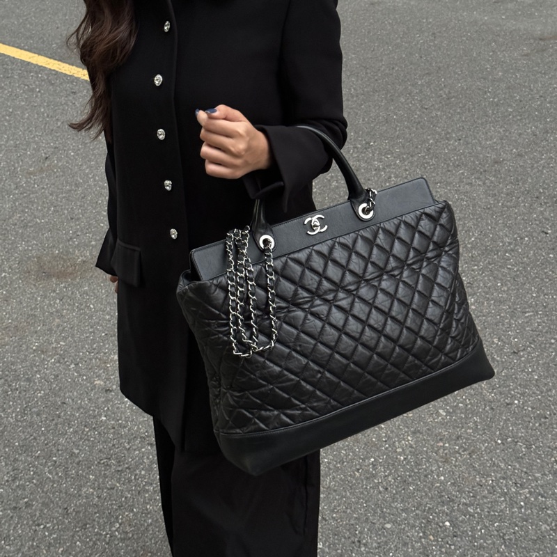 （極新 超稀有⏰） Chanel 皺紋牛皮 大飛機包 專櫃35萬！-3