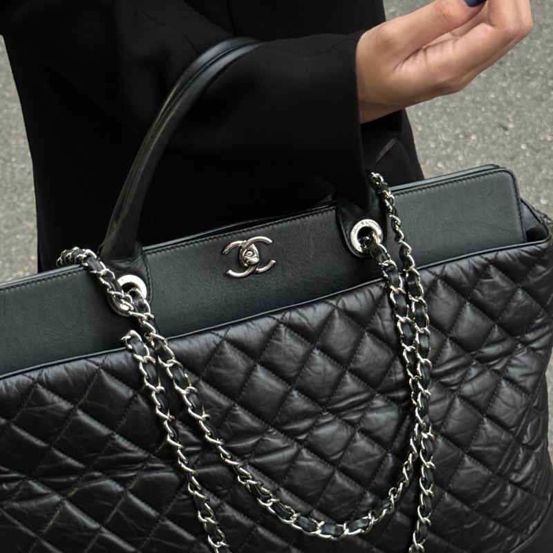 （極新 超稀有⏰） Chanel 皺紋牛皮 大飛機包 專櫃35萬！-4