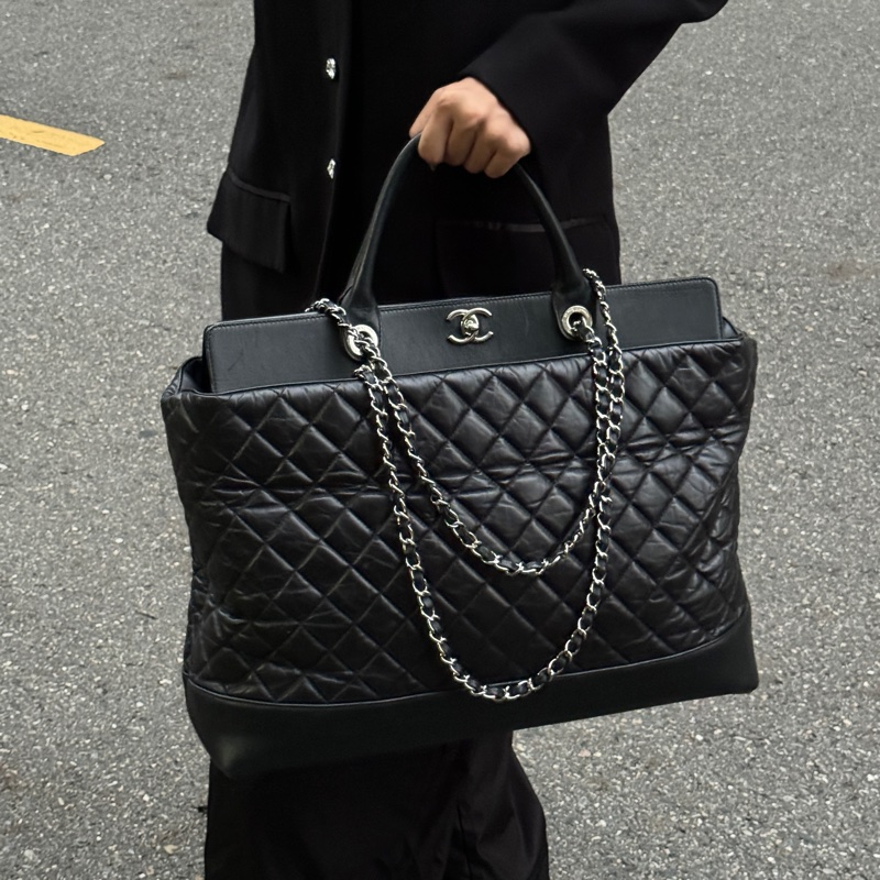 （極新 超稀有⏰） Chanel 皺紋牛皮 大飛機包 專櫃35萬！-21