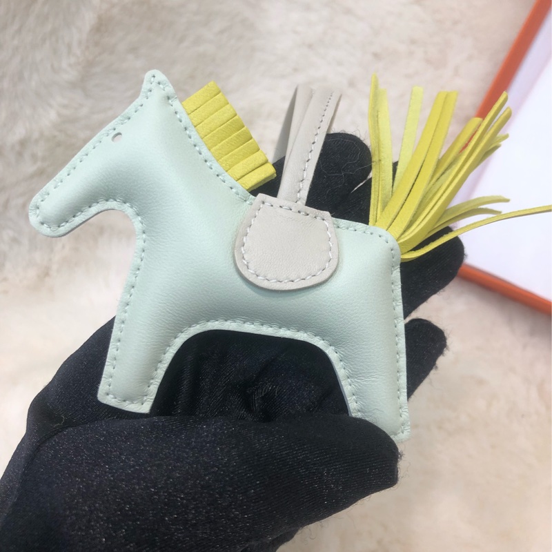 Hermes 薄荷綠拼黃 馬仔掛飾 XB878-0