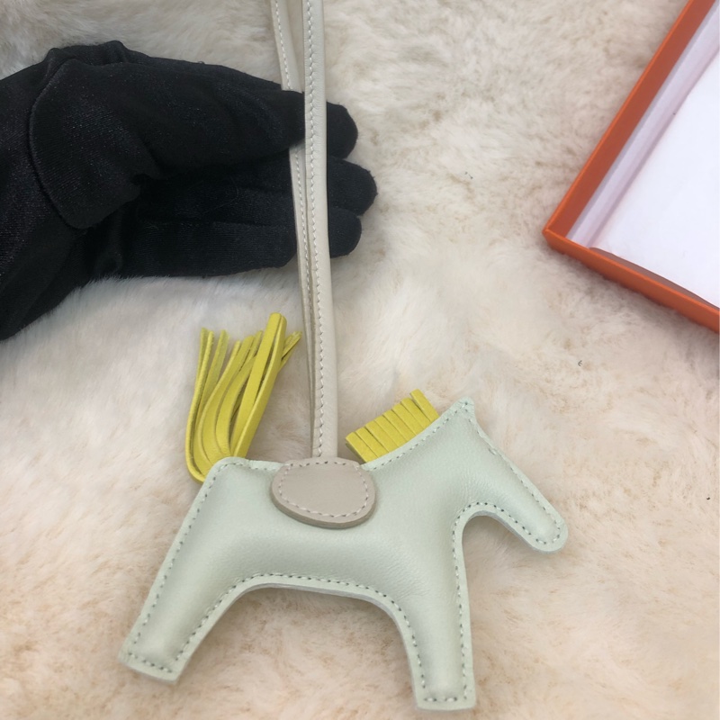 Hermes 薄荷綠拼黃 馬仔掛飾 XB878-4