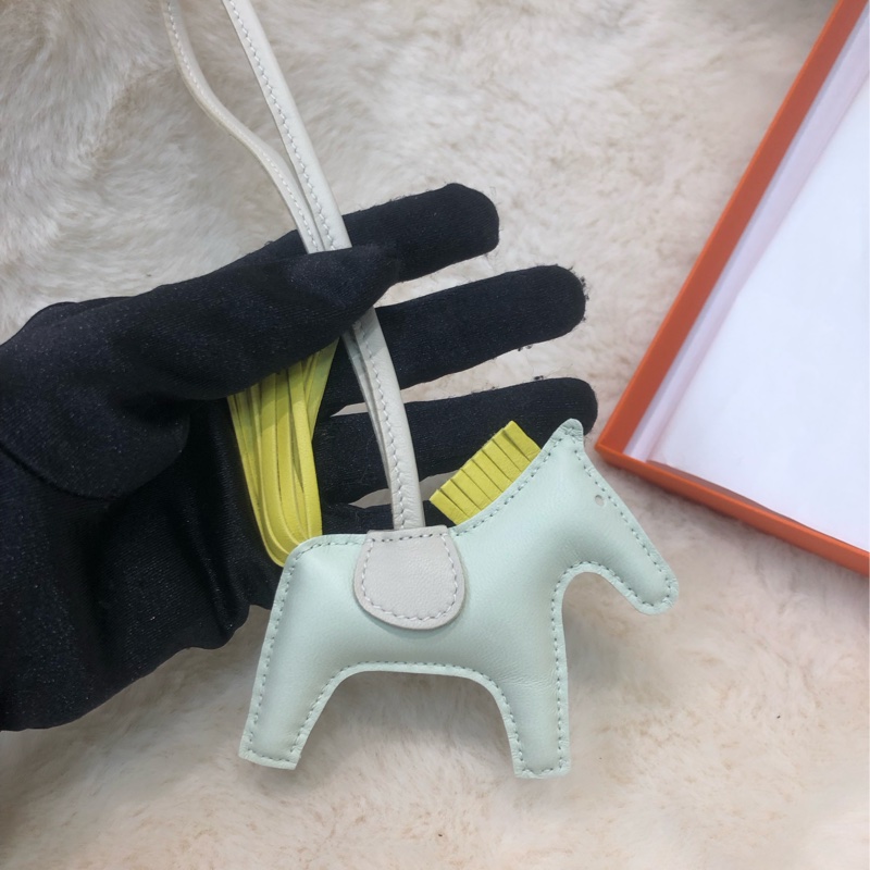 Hermes 薄荷綠拼黃 馬仔掛飾 XB878-5
