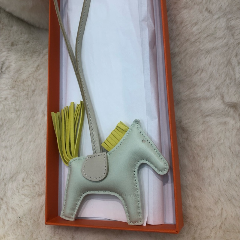 Hermes 薄荷綠拼黃 馬仔掛飾 XB878-6