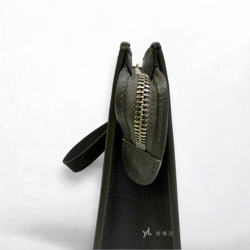 Gucci包包 GG Supreme黑灰雙色帆布手拿包768255-6