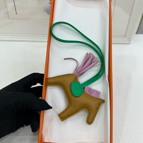 Hermes 愛馬仕 棕色小馬U刻 小號