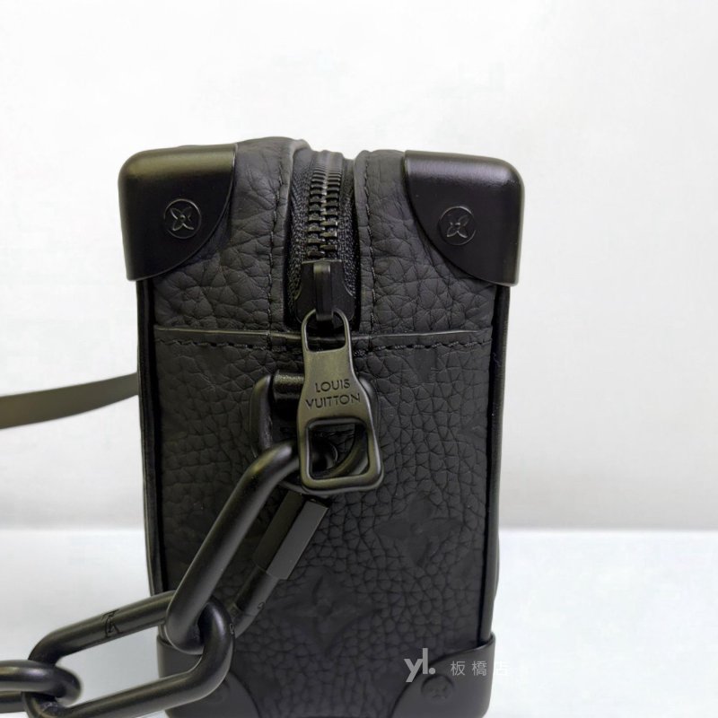 LV Mini Soft Trunk黑牛皮壓紋斜背包M55702-7