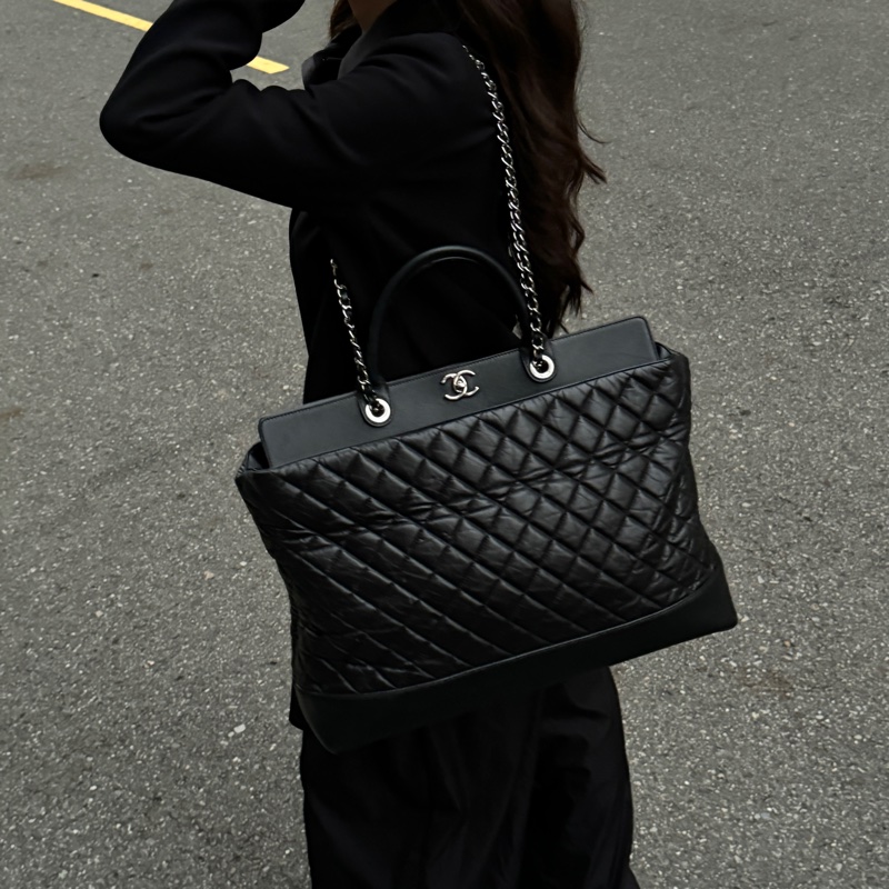 （極新 超稀有⏰） Chanel 皺紋牛皮 大飛機包 專櫃35萬！-18