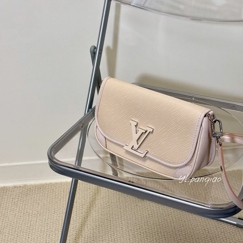 LV Buci白色EPI下蓋法棍包M59457-0