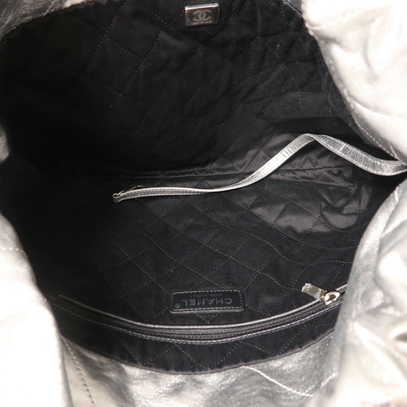 CHANEL 牛皮皮革Chanel 22 Small銀扣鏈帶肩背袋-4