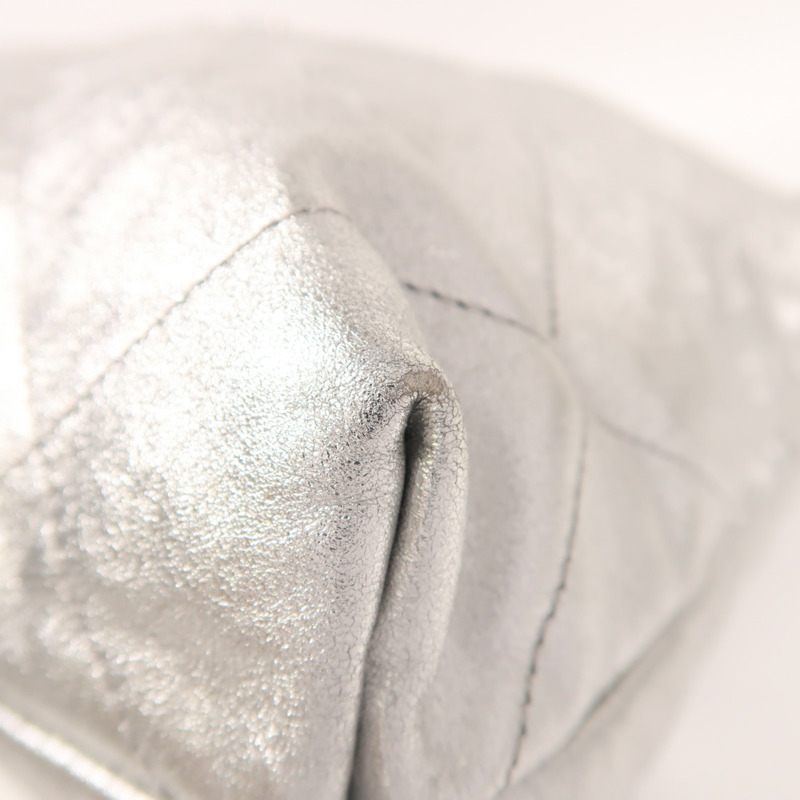 CHANEL 牛皮皮革Chanel 22 Small銀扣鏈帶肩背袋-9