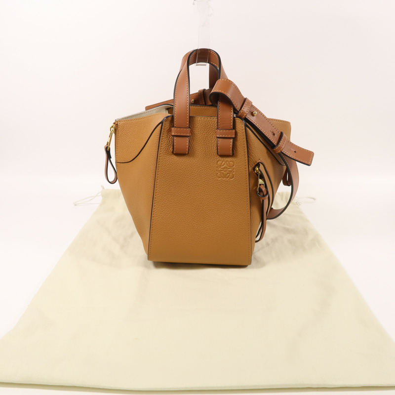 LOEWE 牛皮皮革Compact Hammock Bag金扣手挽肩背兩用袋-8