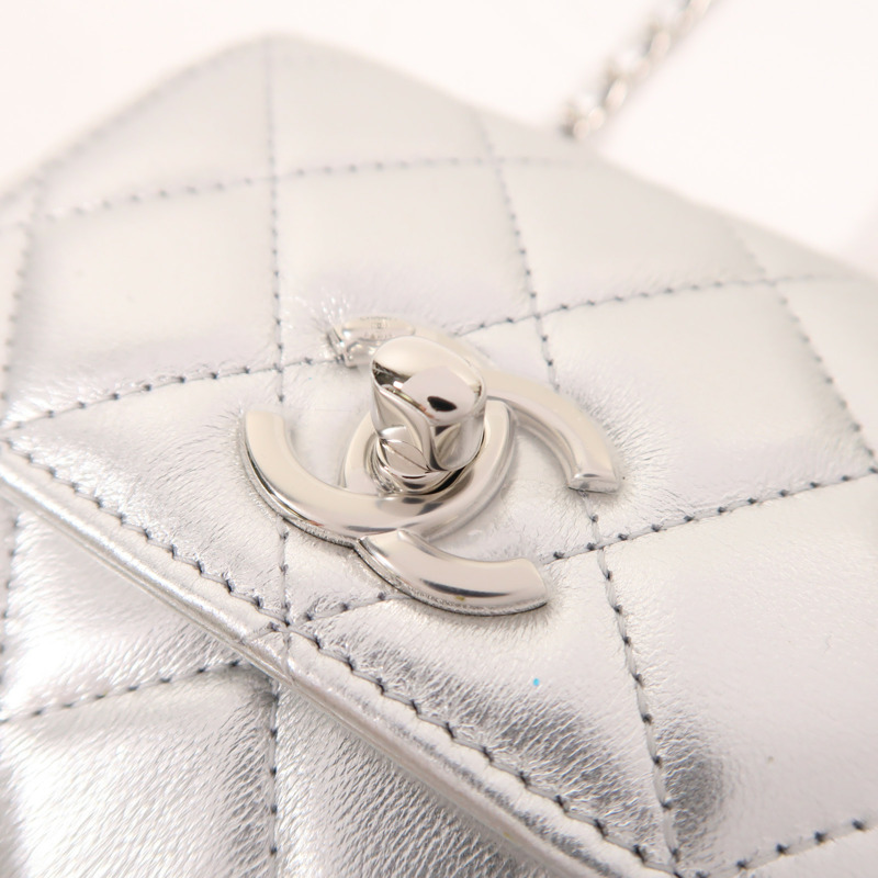 CHANEL 羊皮皮革Micro Trendy CC銀扣鏈帶肩背袋-10