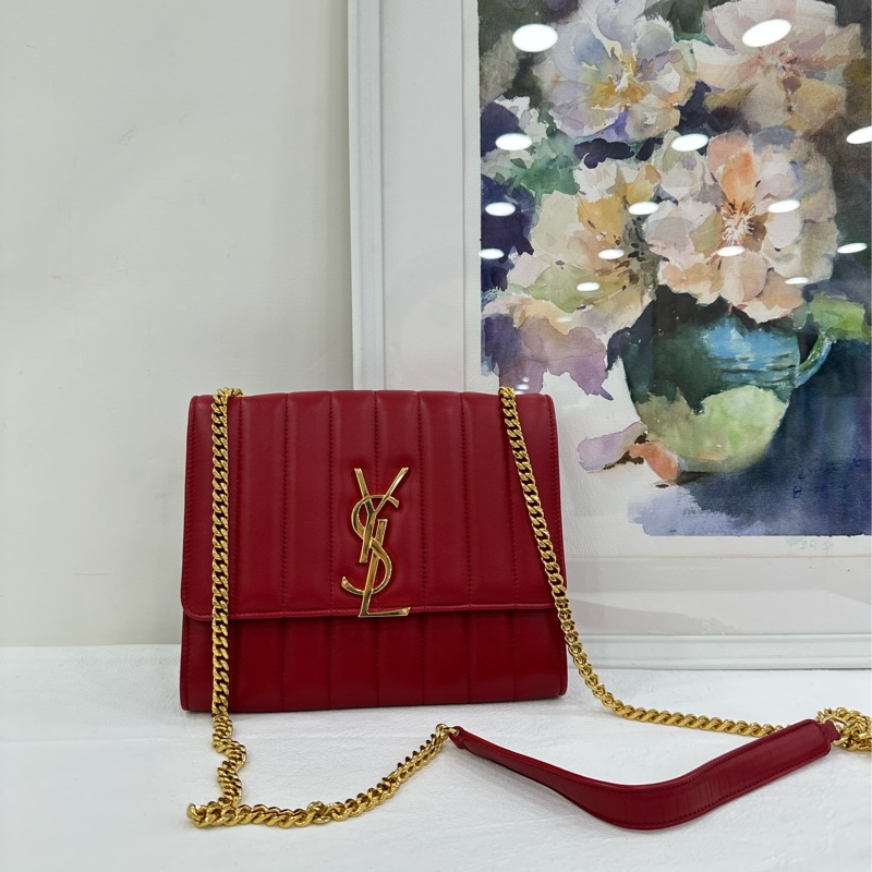 YSL /SAINT LAURENT PARIS/聖羅蘭 Vicky 皮質 酒紅色 戚薇同款 尺寸約20x17 厘米-1