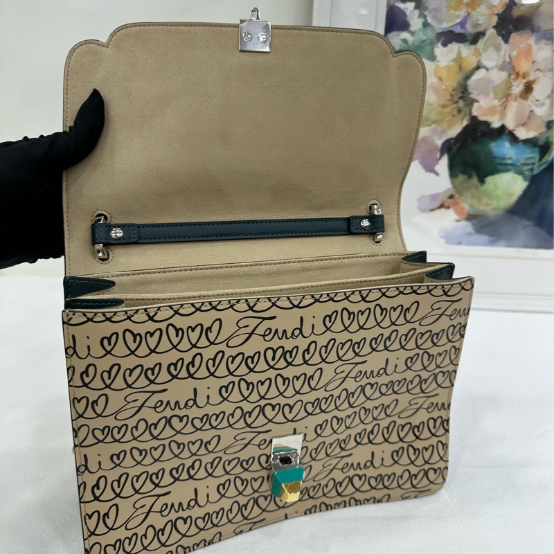 Fendi 芬迪 情人節限定 拼色拼皮 超級洋氣 很難撞包-7