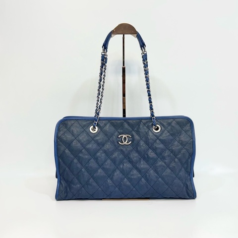 CHANEL藍色牛皮銀釦磁吸釦托特鏈條包 A66806