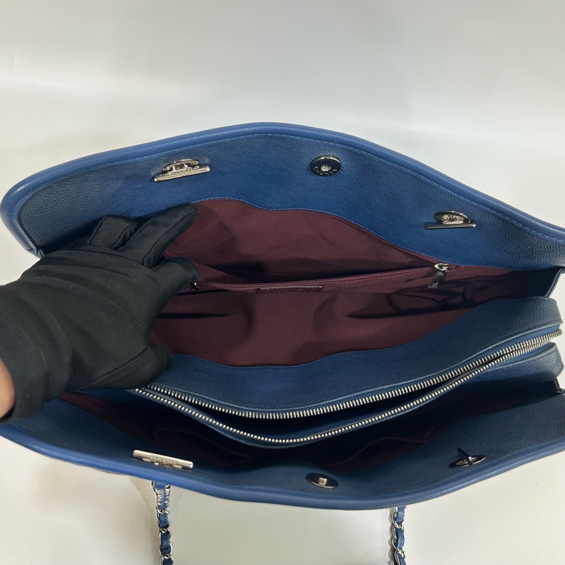 CHANEL藍色牛皮銀釦磁吸釦托特鏈條包 A66806-6