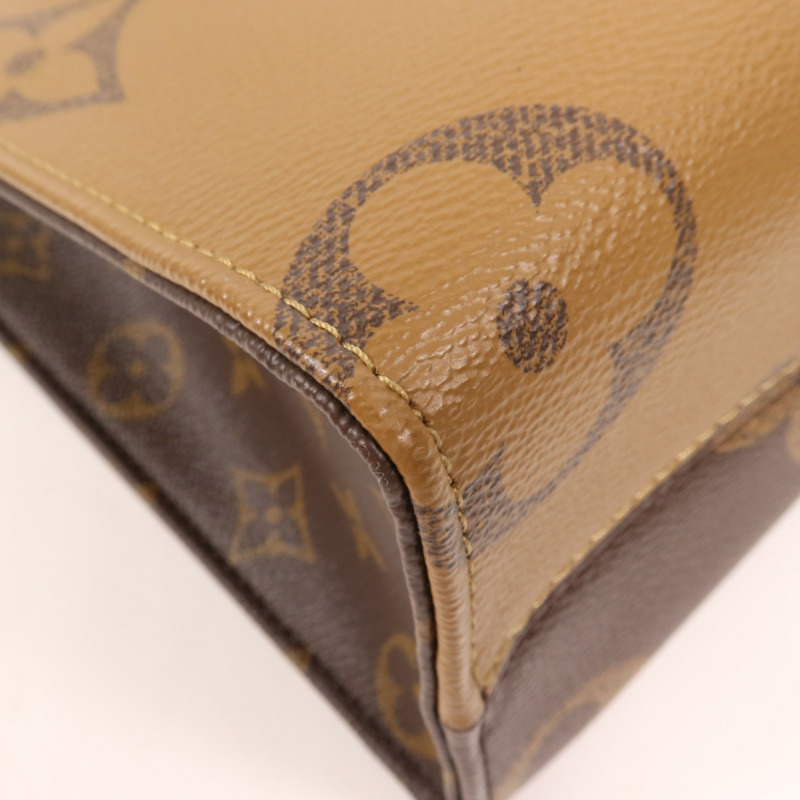 LOUIS VUITTON Monogram Giant OnTheGo PM金扣手挽肩背兩用袋-10