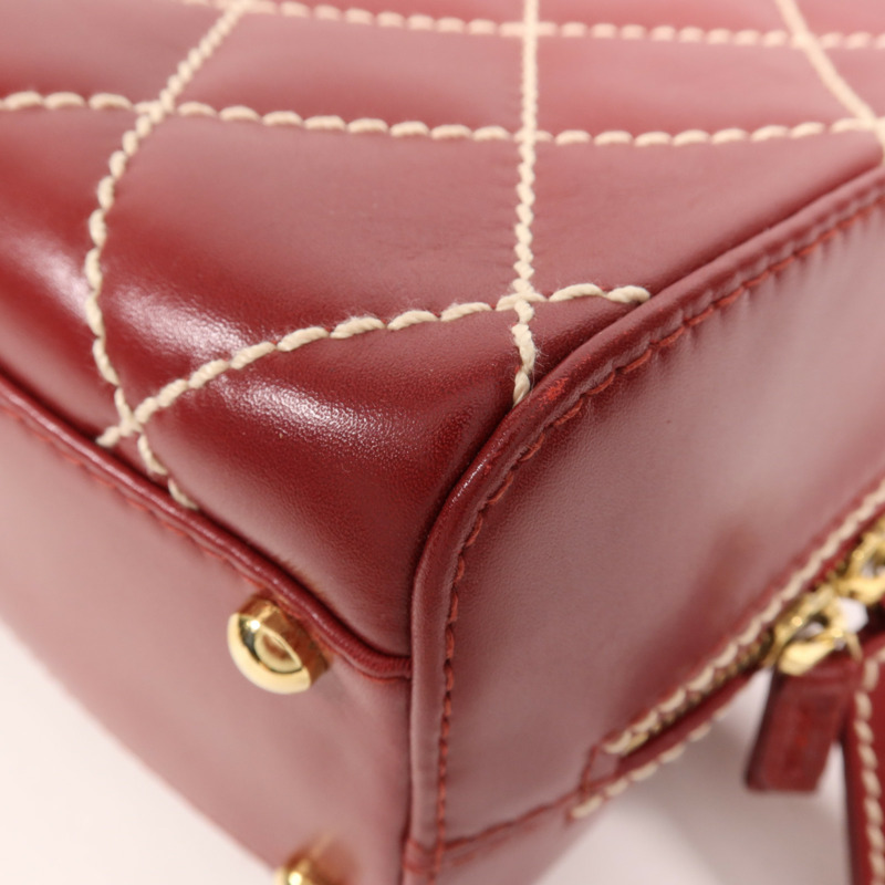 CHANEL 牛皮皮革Handbag金扣手挽袋-10