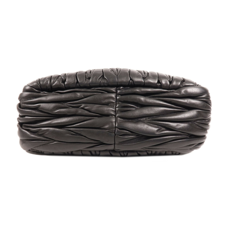 Miu Miu 皮革Shoulder Bag銀扣肩背袋-3