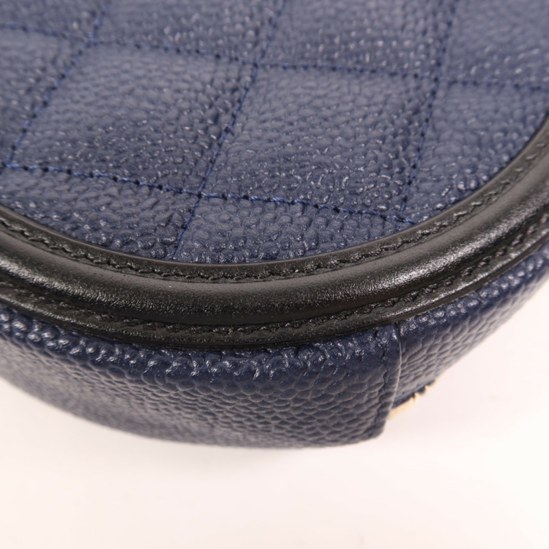 CHANEL 牛皮皮革Filigree Round Bag金扣鏈帶肩背袋-12