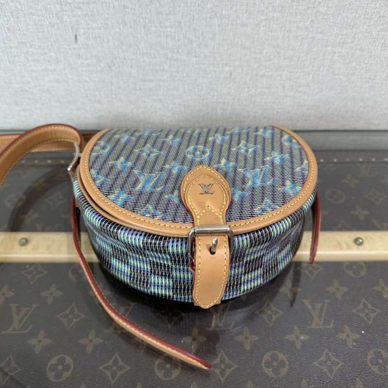 LV 限量款幻影色老花肩背斜背馬鞍包 18*15*8 99新配件:盒子塵袋-3