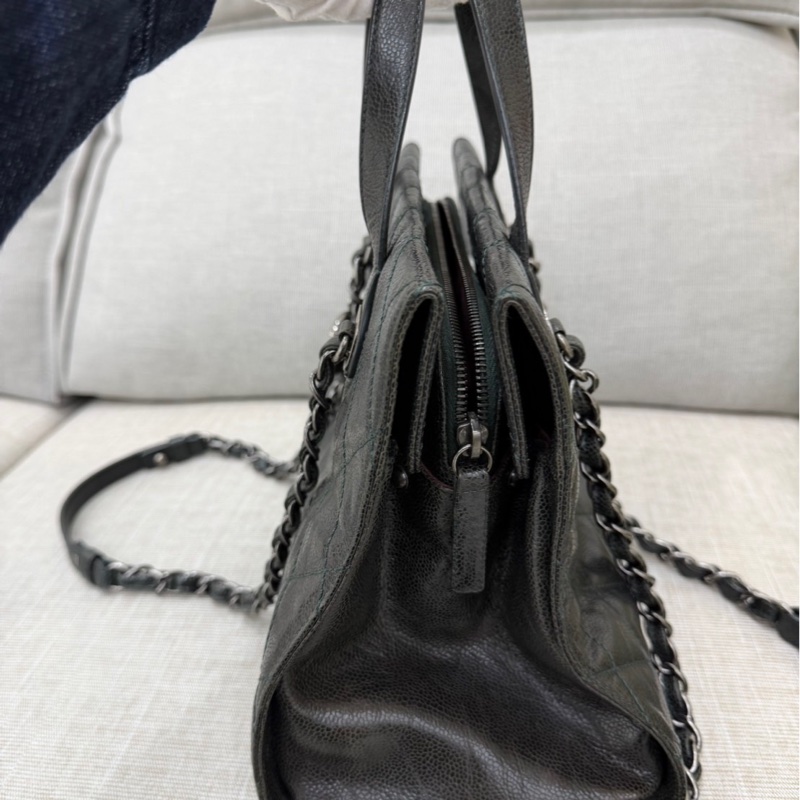 Chanel 黑綠色 荔枝紋牛皮 外縫線 購物袋-6