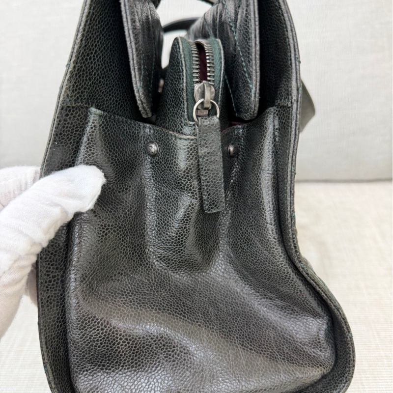 Chanel 黑綠色 荔枝紋牛皮 外縫線 購物袋-9