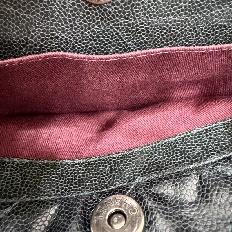 Chanel 黑綠色 荔枝紋牛皮 外縫線 購物袋-35