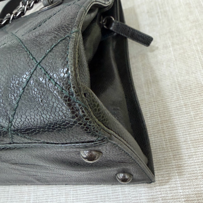 Chanel 黑綠色 荔枝紋牛皮 外縫線 購物袋-65