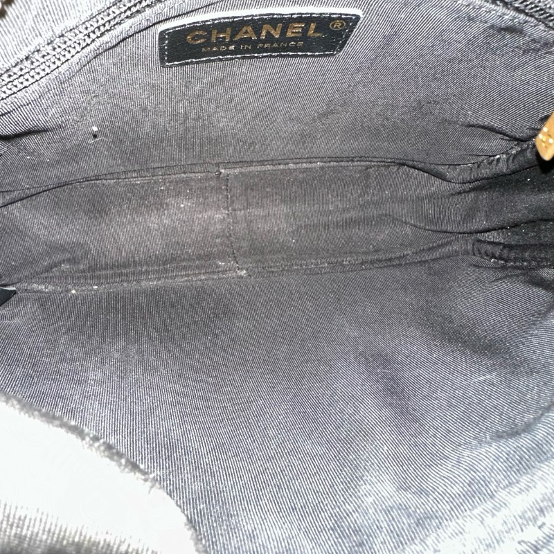 Chanel/香奈兒黑金牛皮相機包26開-6