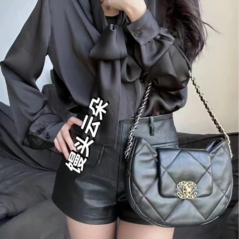 Chane1 24C 19hobo半 月包 腋下包#芯片款#-1