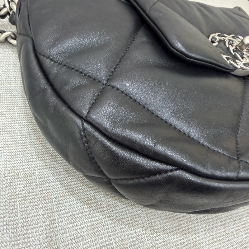 Chane1 24C 19hobo半 月包 腋下包#芯片款#-43