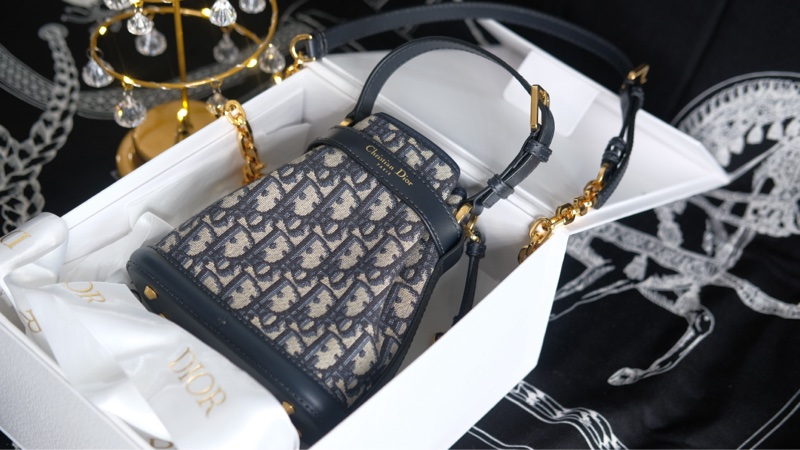Dior Cest mini 水桶包-30