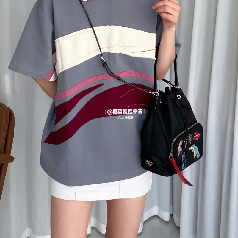 99新🈶️購證❤️ prada #尼龍 #水桶包 #黑銀 #斜背包-3