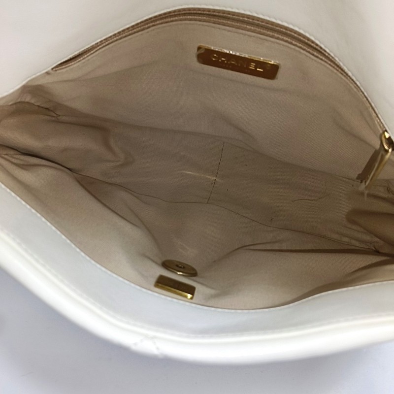 CHANEL CHANEL 19 大號 白色羊皮菱格紋絎縫斜挎包手提包單肩包 金色銀色釘色五金 晶片款-6