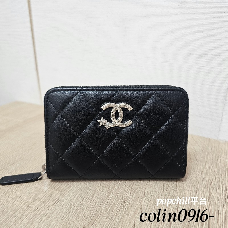 [極新美品現貨不用等❣️] Chanel黑菱格銀釦星水鑽雙C拉鏈零錢卡包-0
