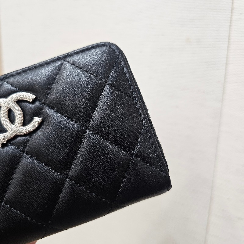 [極新美品現貨不用等❣️] Chanel黑菱格銀釦星水鑽雙C拉鏈零錢卡包-3