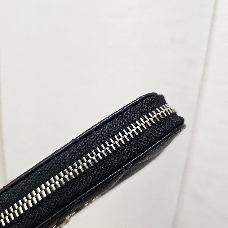 [極新美品現貨不用等❣️] Chanel黑菱格銀釦星水鑽雙C拉鏈零錢卡包-5