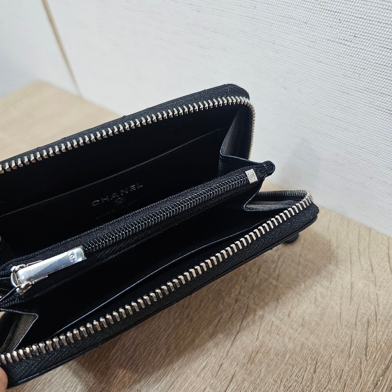 [極新美品現貨不用等❣️] Chanel黑菱格銀釦星水鑽雙C拉鏈零錢卡包-10