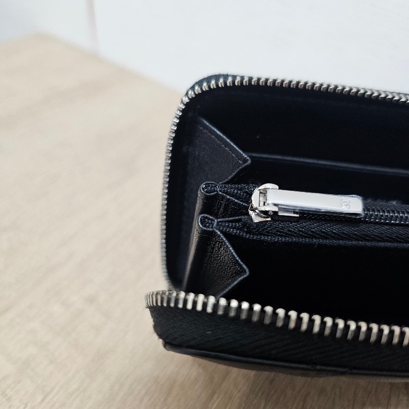 [極新美品現貨不用等❣️] Chanel黑菱格銀釦星水鑽雙C拉鏈零錢卡包-14