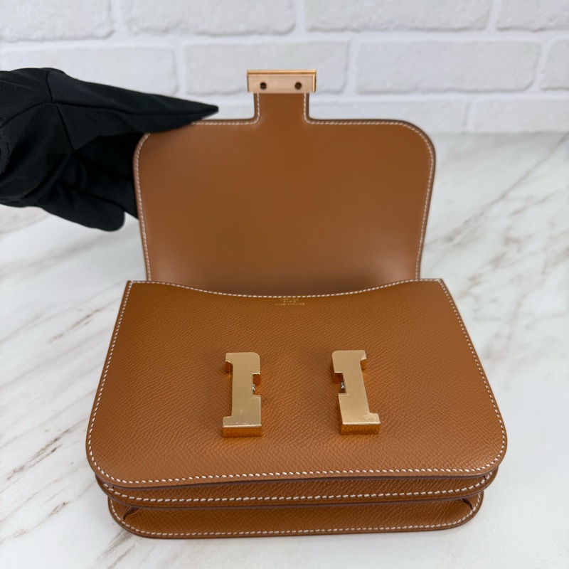 Mini Constance 康康37 gold  金棕金釦 新款 附小鏡子 康康19-15